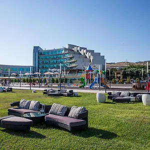 ramada-baku.aboutbakuhotels.com/